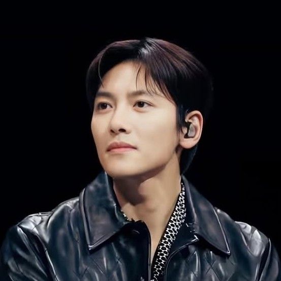 지창욱 최근 활동샷