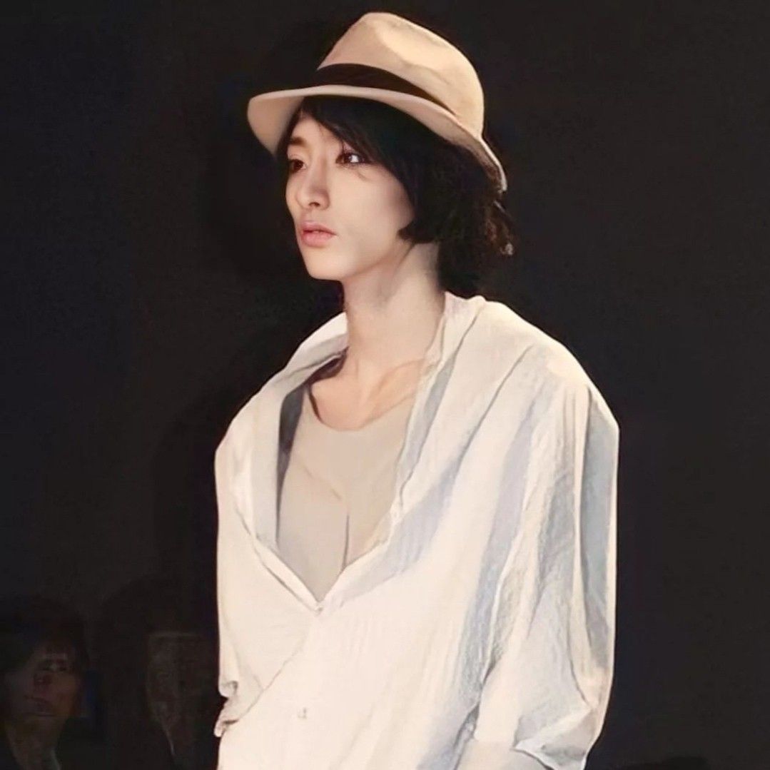 Behind-the-scenes cut of Lee Soohyuk