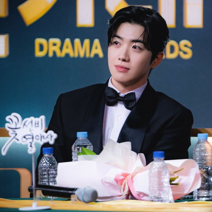 A moment captured by a fan of Kang Hoon