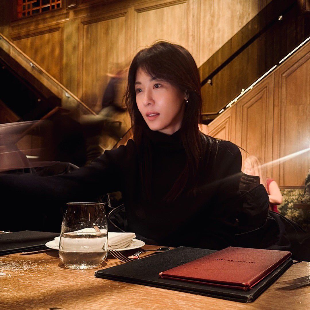 A moment captured by a fan of Ha Jiwon