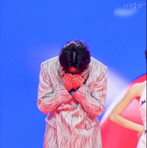 Behind-the-scenes cut of Shin Seungtae