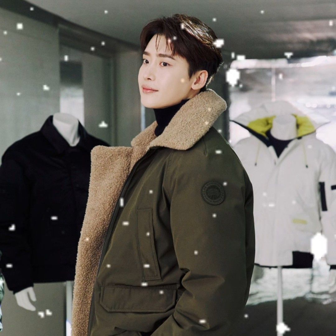 Latest photo of Lee Jongsuk