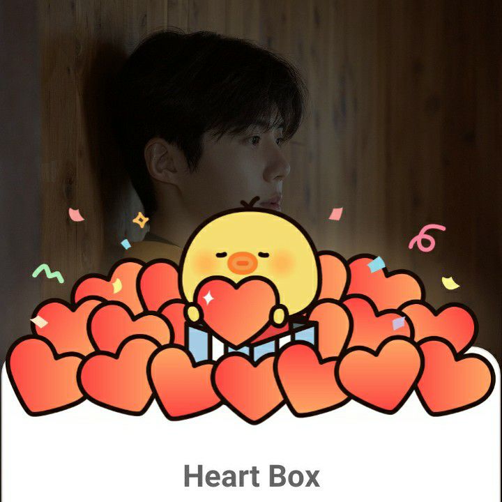 Behind-the-scenes cut of Kim Seonho