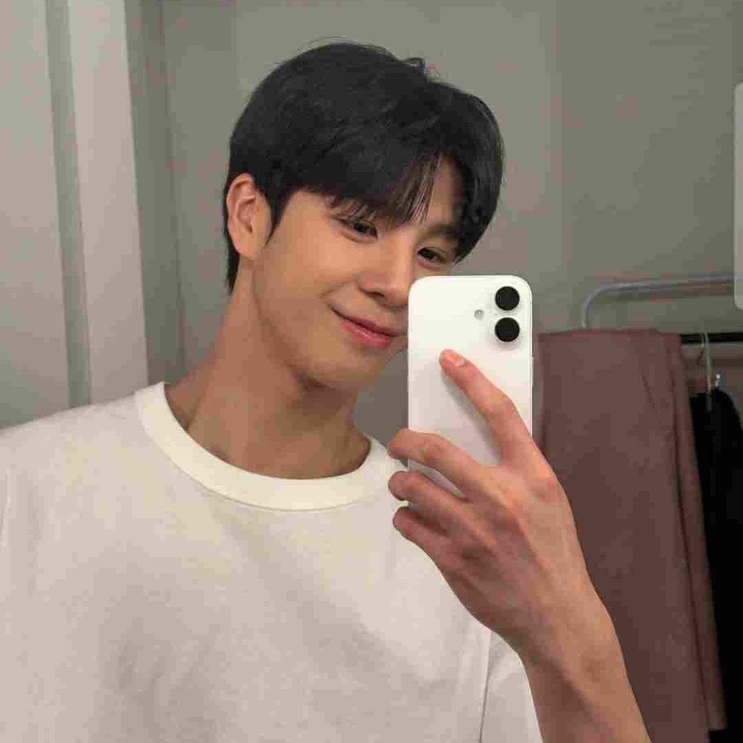 チョン・ドンウォンの最近の活動ショット