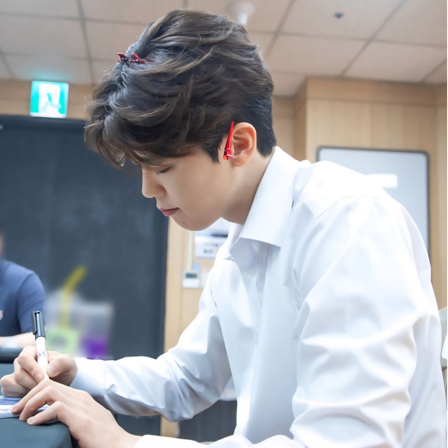 A moment captured by a fan of Park Jihyeon