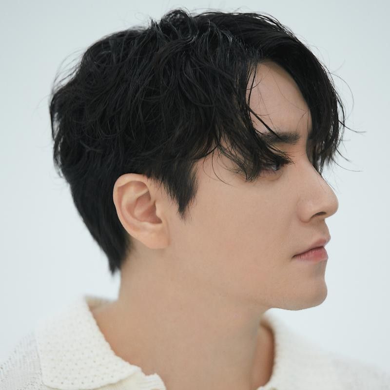 Recent activity shot of Lee Joonhyuk