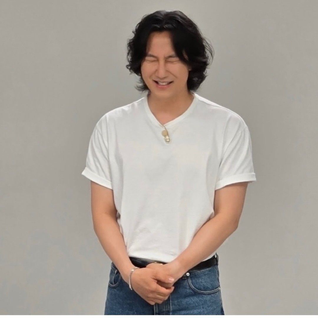 Recent activity shot of Kim Namgil