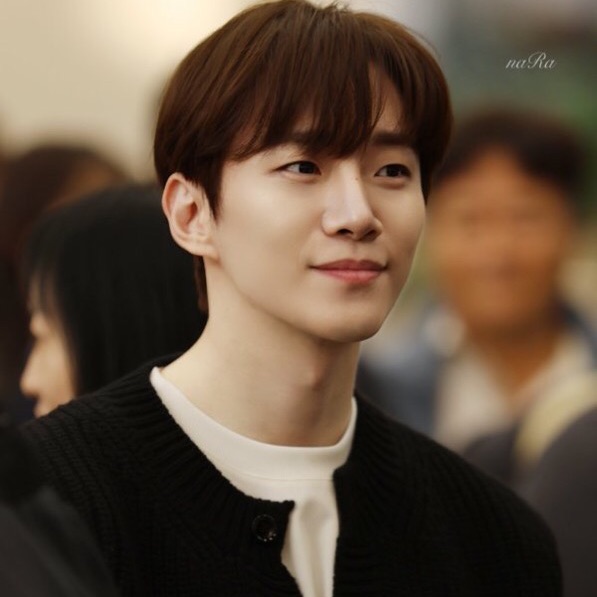 粉絲拍下的李俊昊瞬間