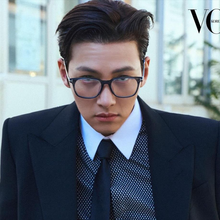 Behind-the-scenes cut of Ji Changwook