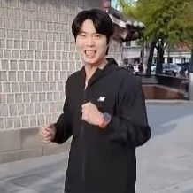 Latest photo of Son Taejin