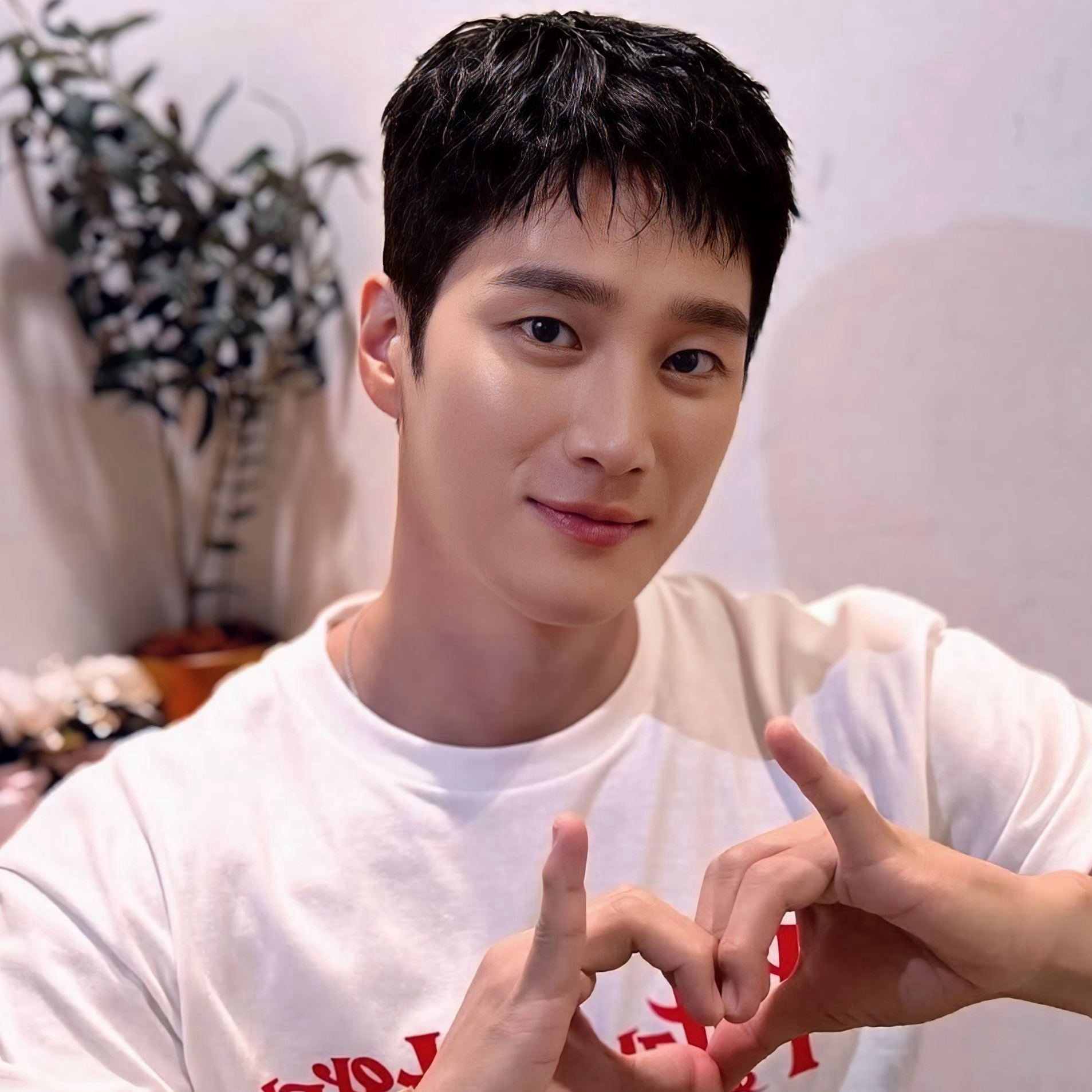 Recent activity shot of Ahn Bohyun