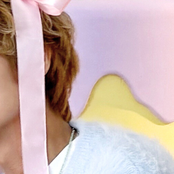 Behind-the-scenes cut of Park Jihoon