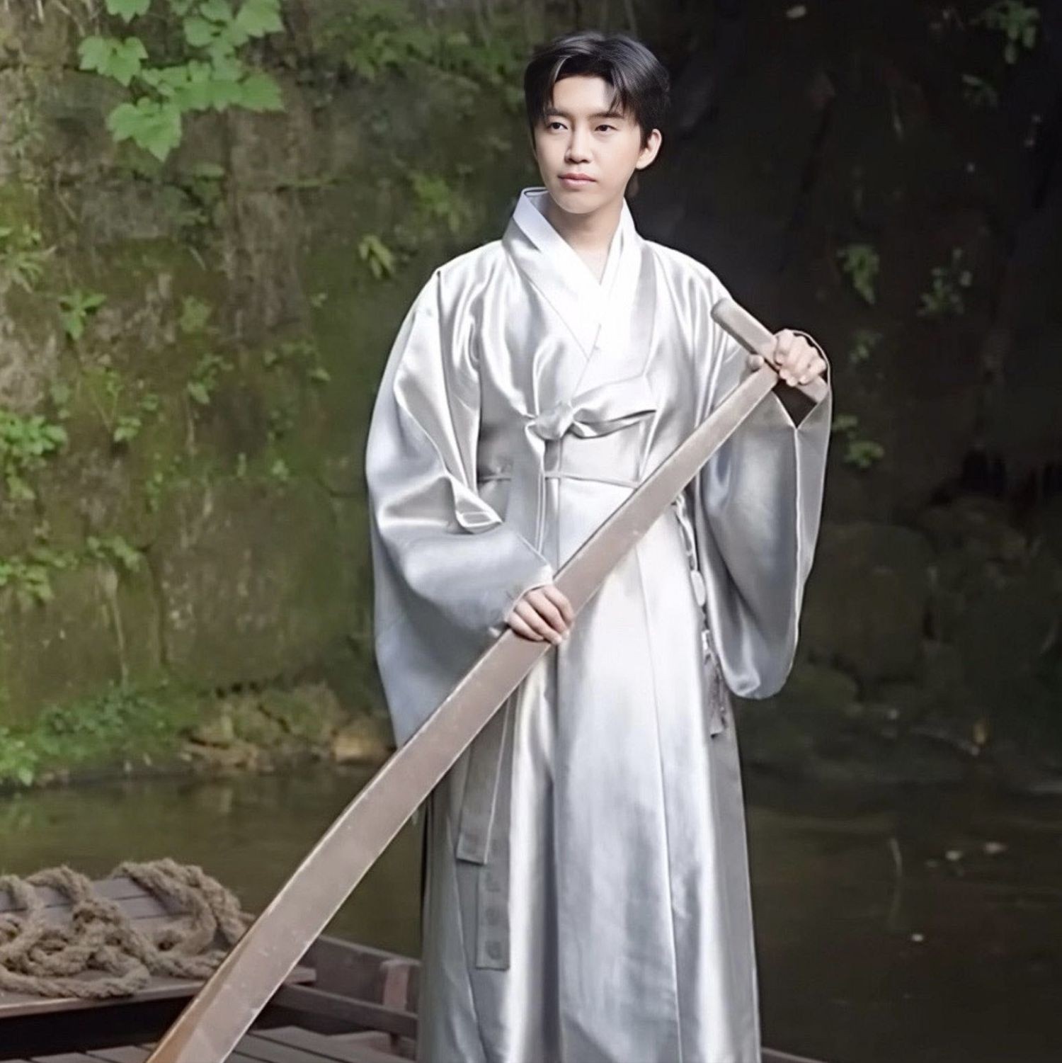 임영웅의 비하인드 컷