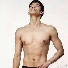 Behind-the-scenes cut of Sunghoon