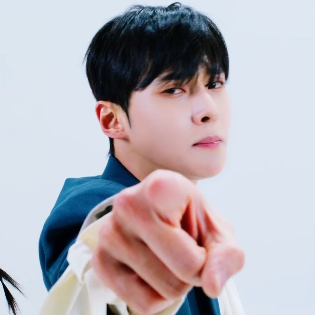 Behind-the-scenes cut of Seong Ri