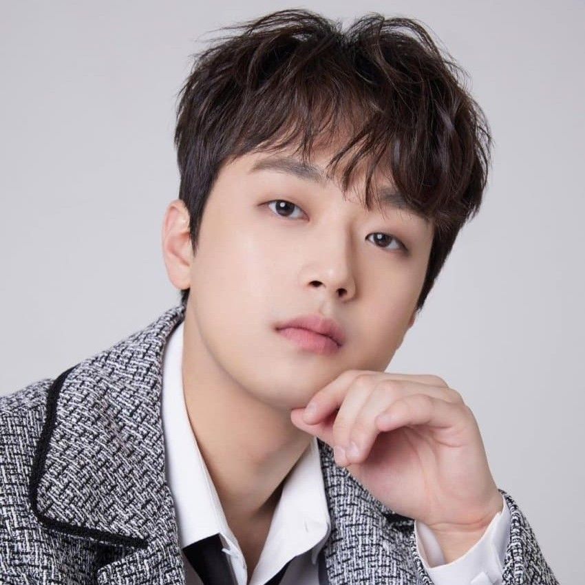 Cuplikan di balik layar dari Lee Chanwon