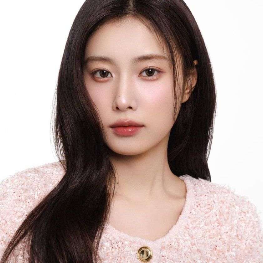 Kang Hyewon的近期活動照