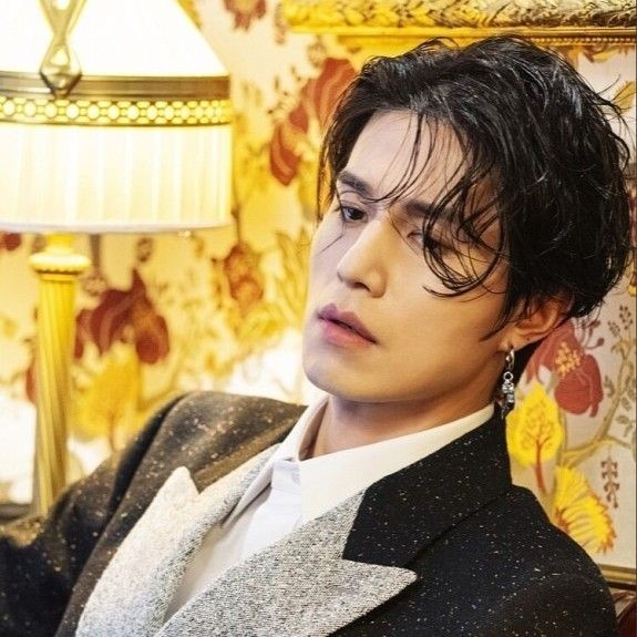 Top moment of Lee Dongwook selected by the fandom