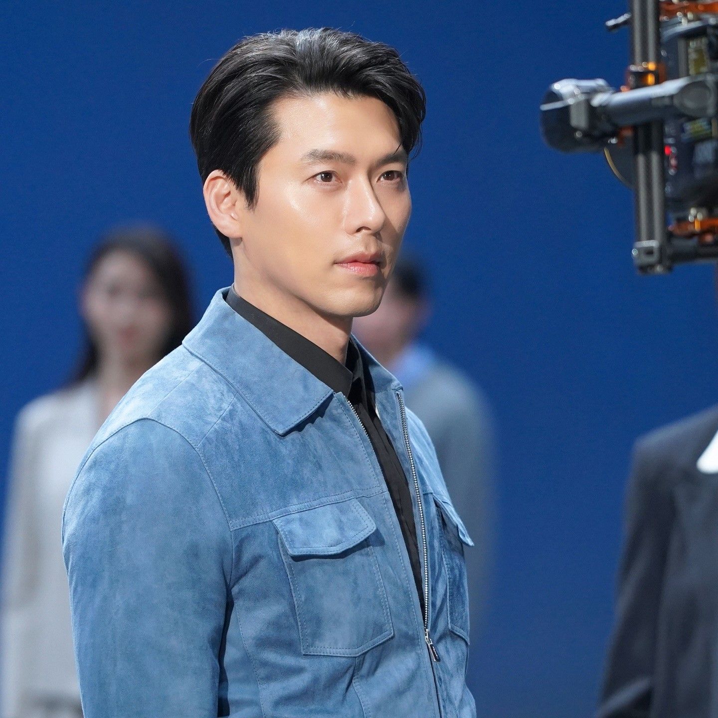 Behind-the-scenes cut of Hyun Bin