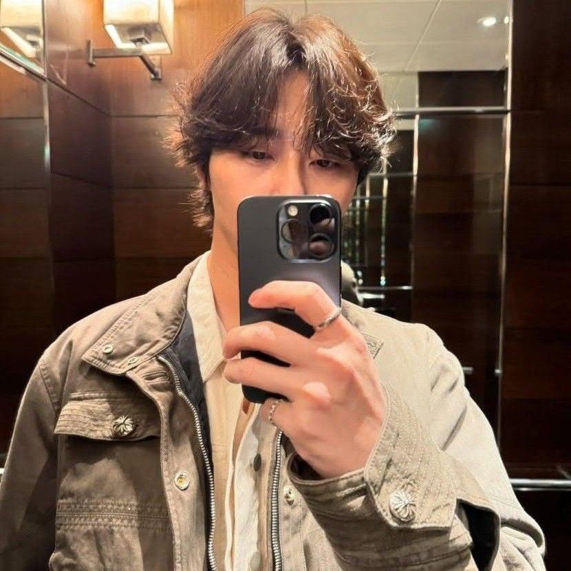 Behind-the-scenes cut of Park Seojoon