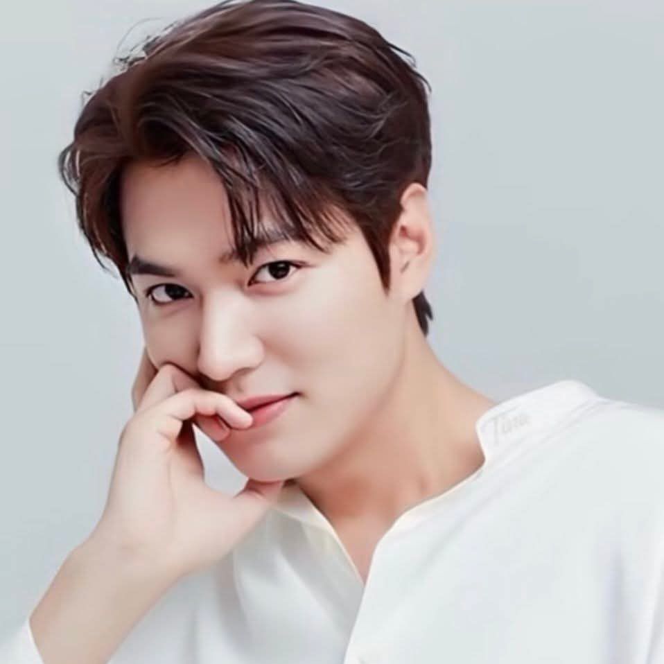 李敏鎬的最新照片