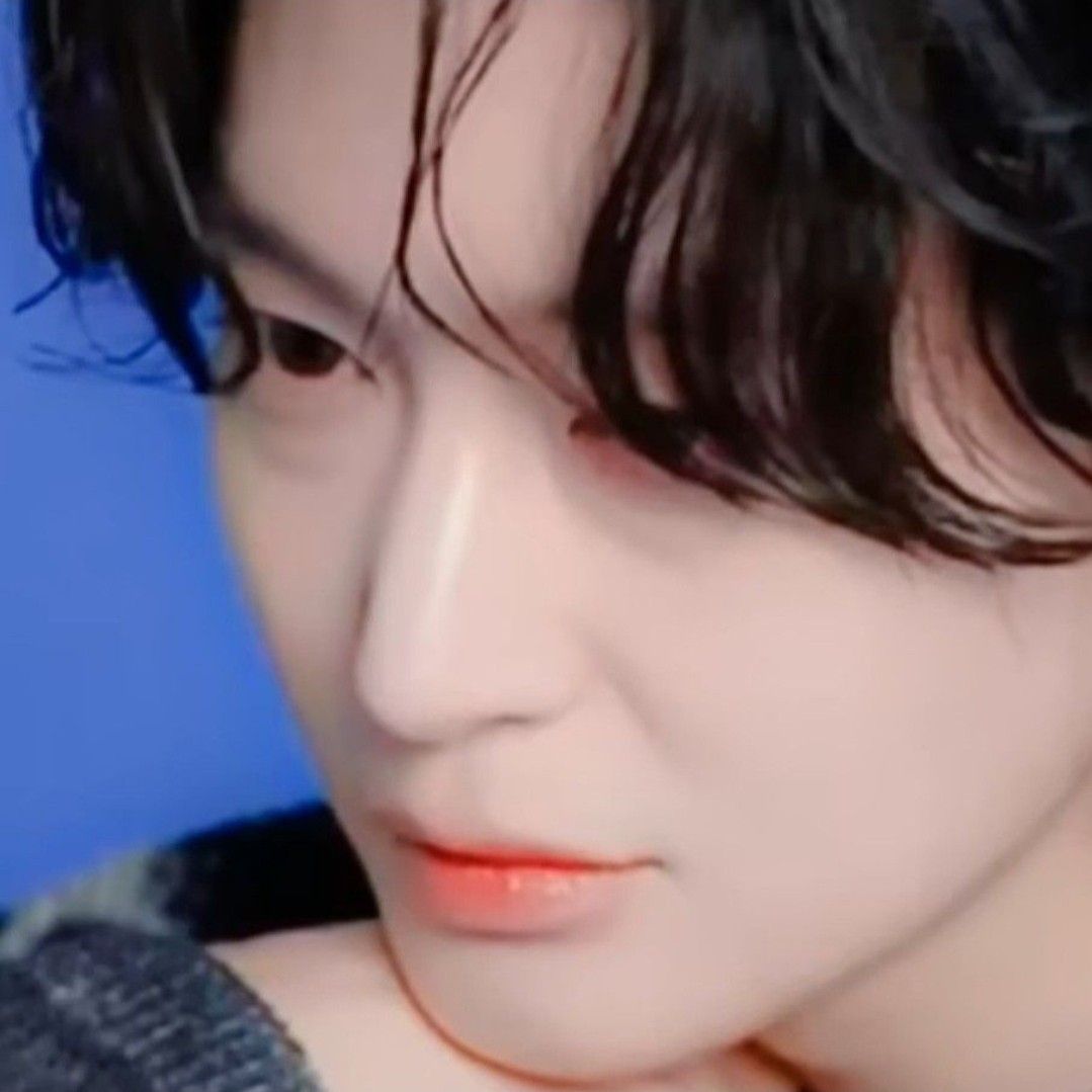 Latest photo of Kim Yongbin