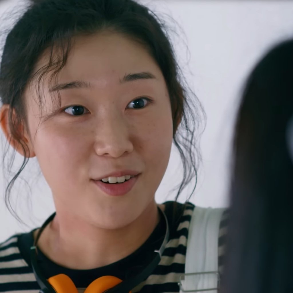 Behind-the-scenes cut of Han Yeji