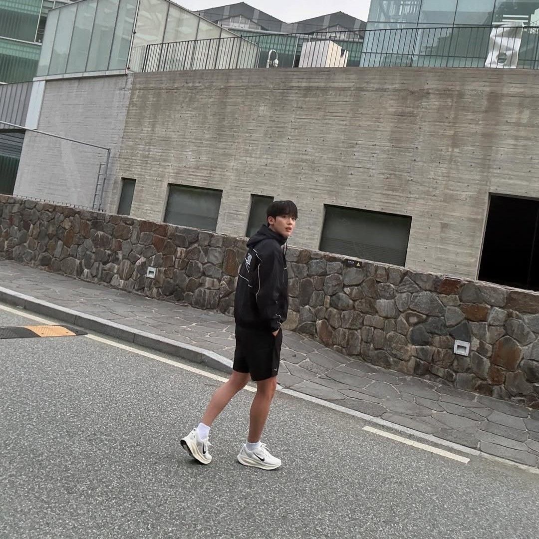 Latest photo of Kim Yohan