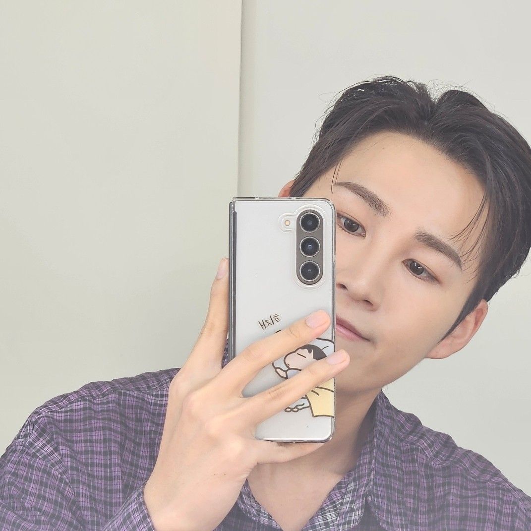 金熙栽的最新照片