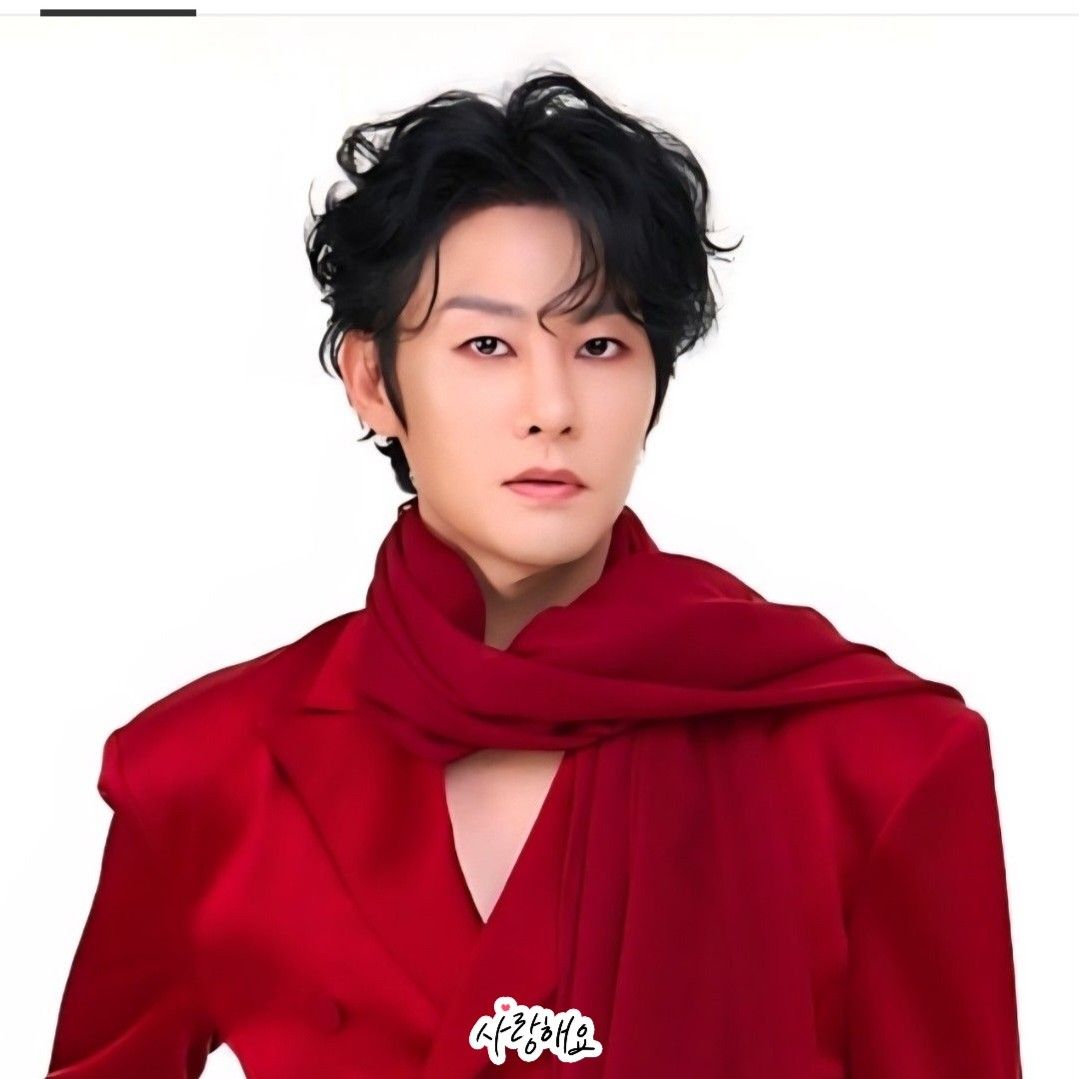 Currently spotlighted celeb post