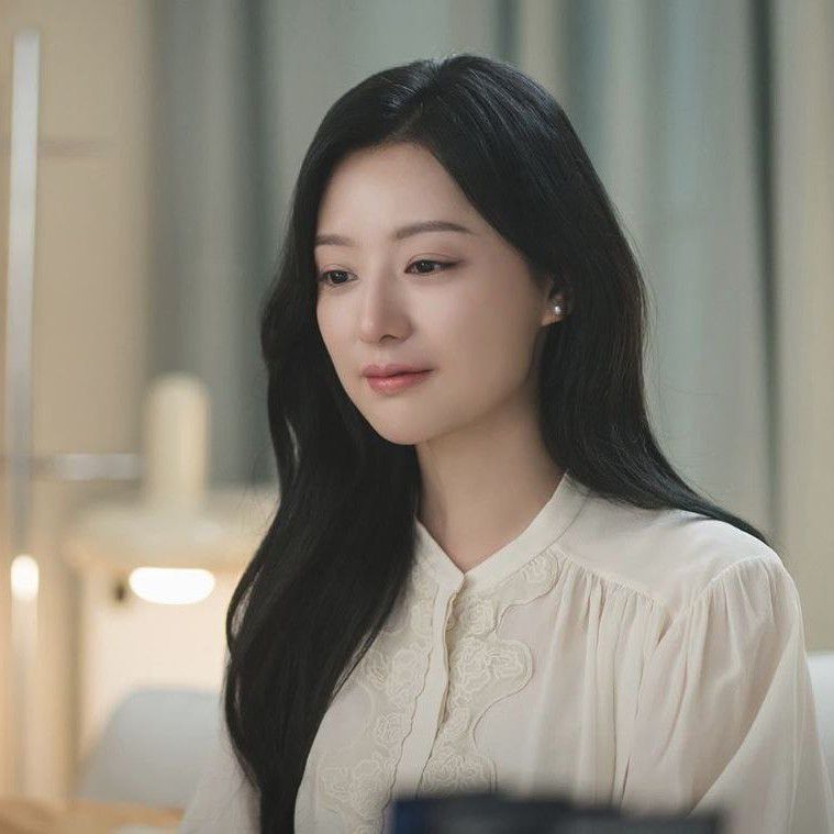 A moment captured by a fan of Kim Jiwon