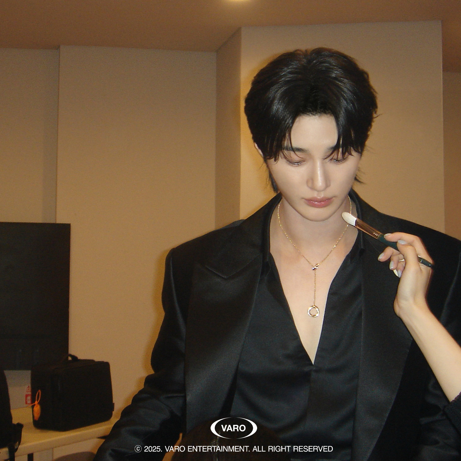 Behind-the-scenes cut of Byeon Wooseok
