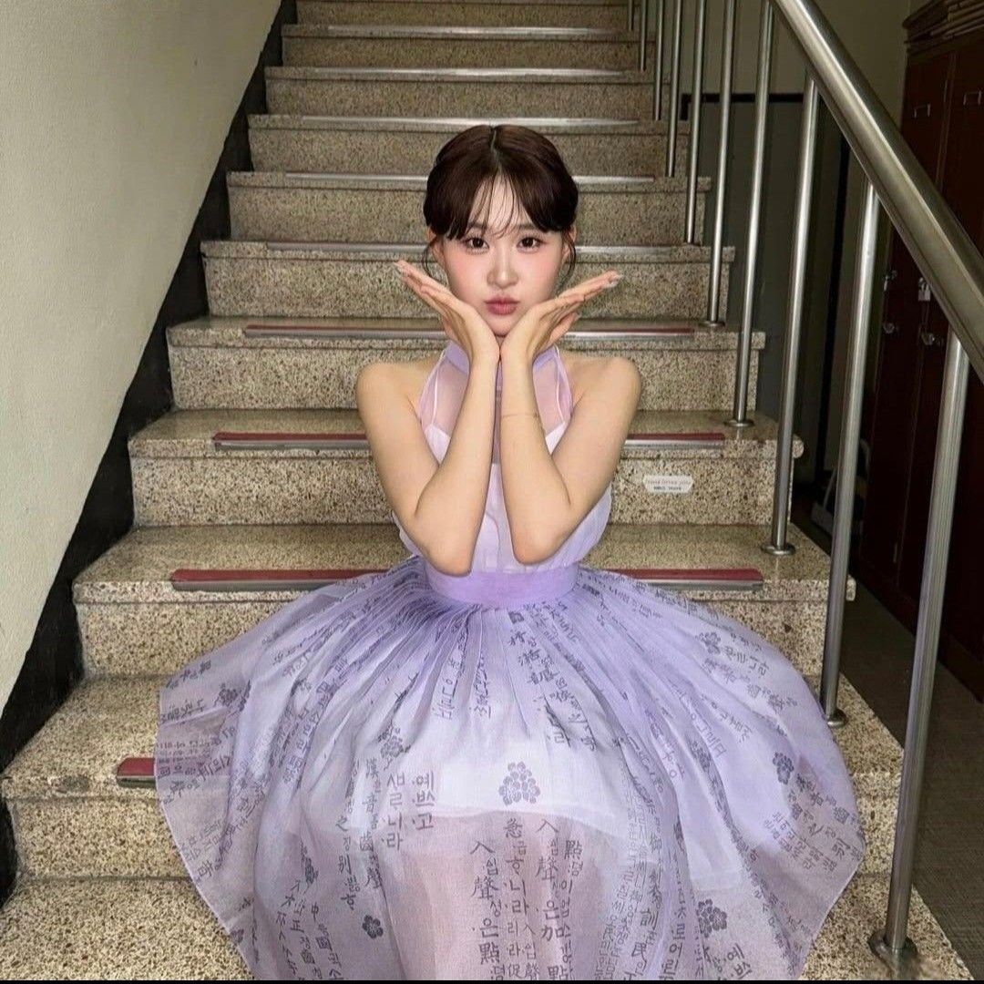 Behind-the-scenes cut of Kim Dahyun