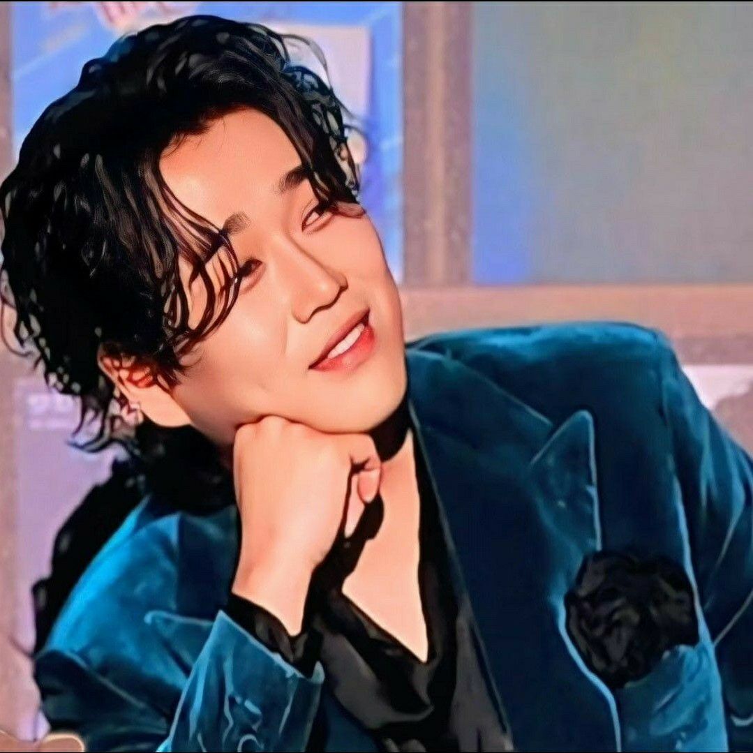 Latest photo of Hwang Youngwoong