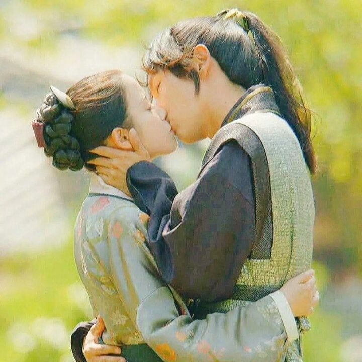 Latest photo of Lee Joongi