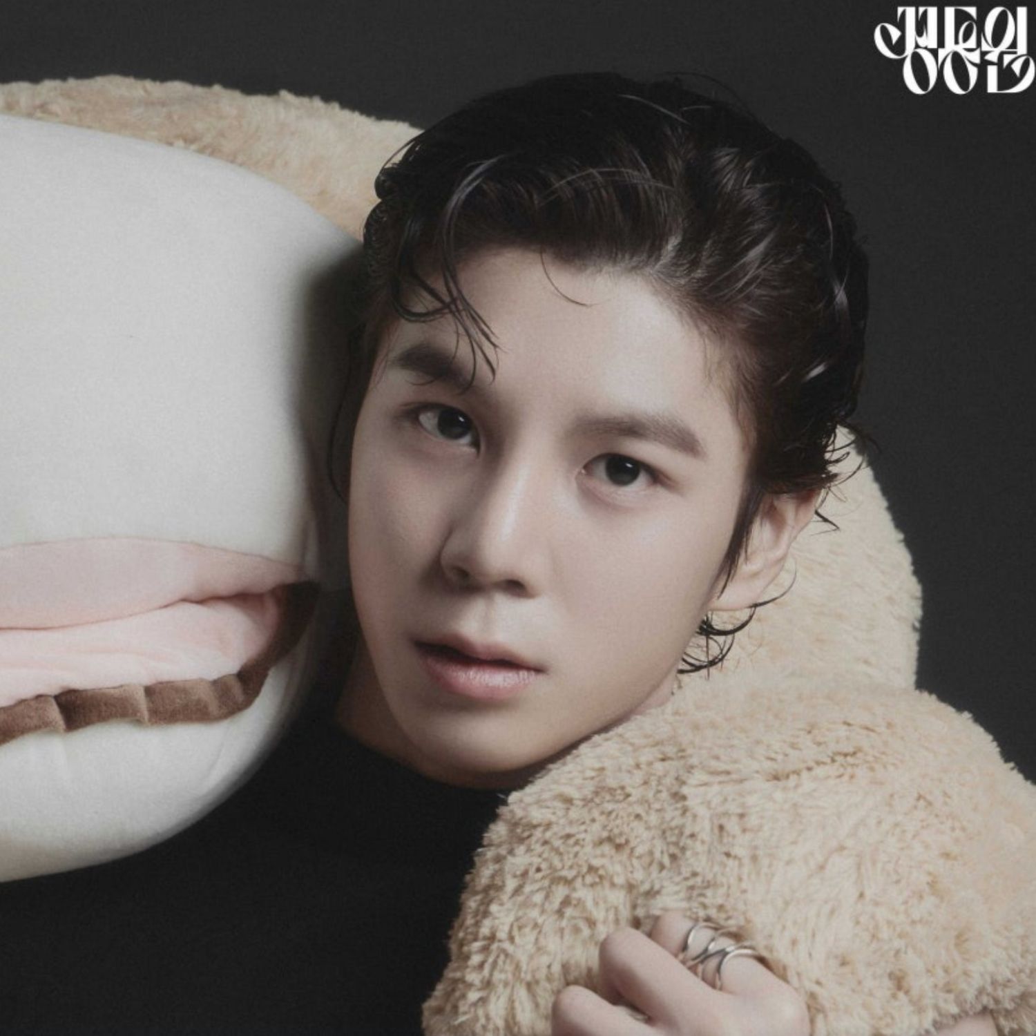 Behind-the-scenes cut of Jeong Dongwon