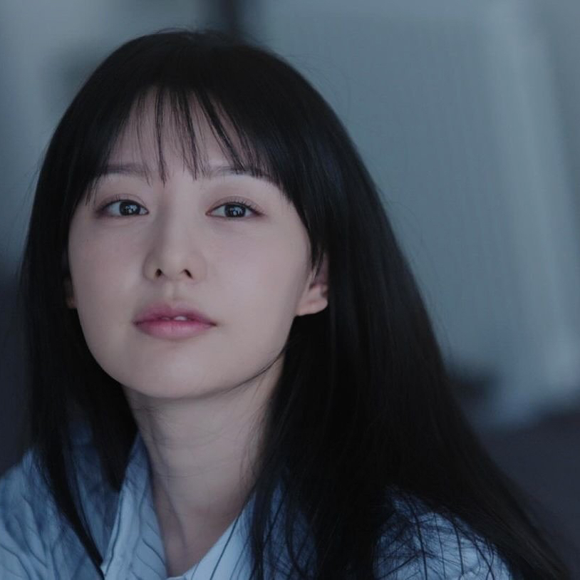 Behind-the-scenes cut of Kim Jiwon