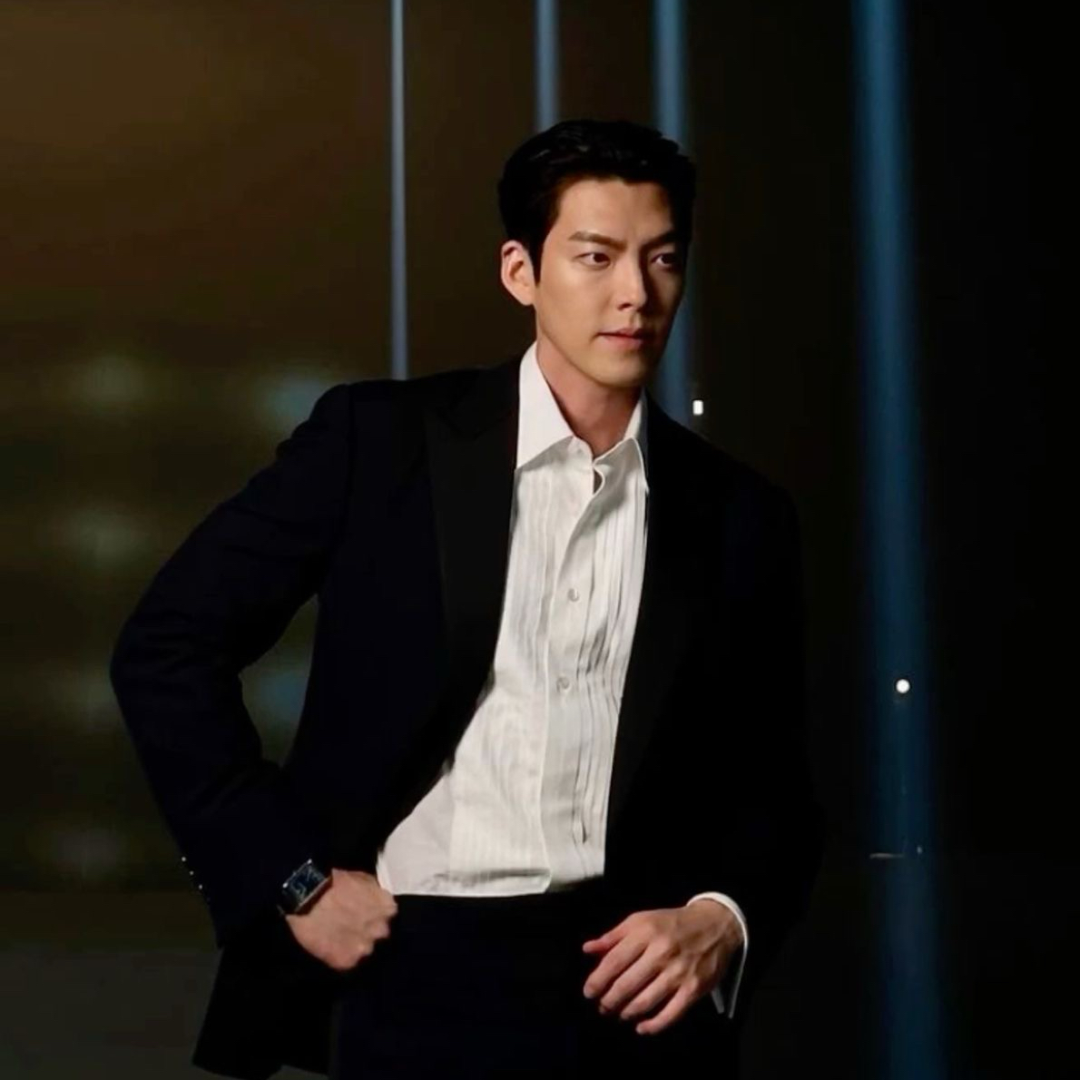 Behind-the-scenes cut of Kim Woobin