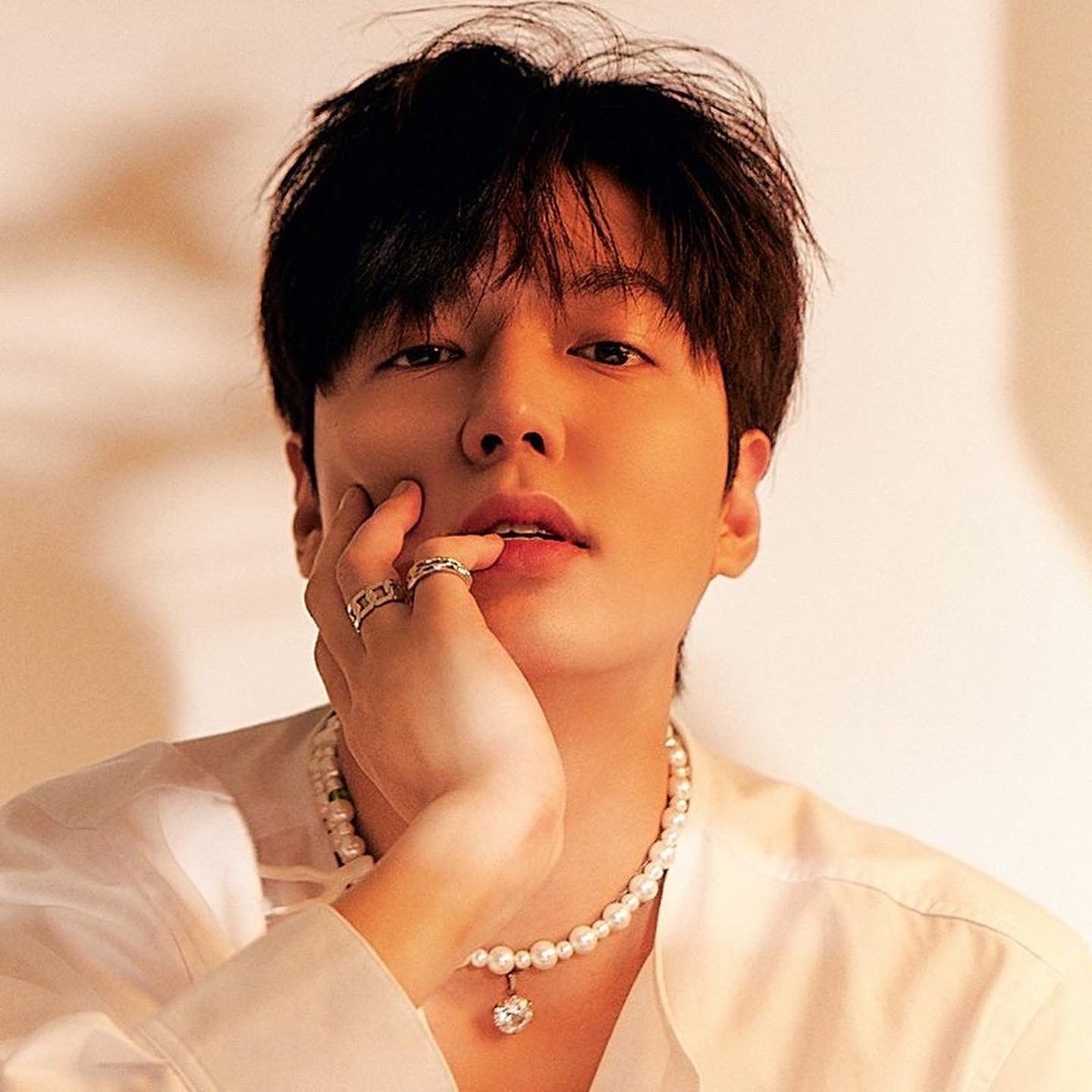 イ・ミンホの最近の活動ショット