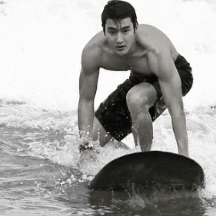 Behind-the-scenes cut of Choi Siwon