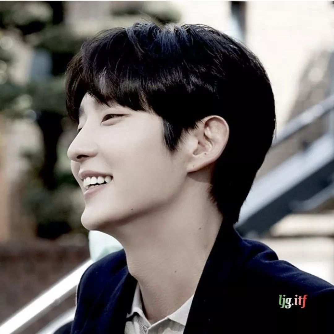 Latest photo of Lee Joongi