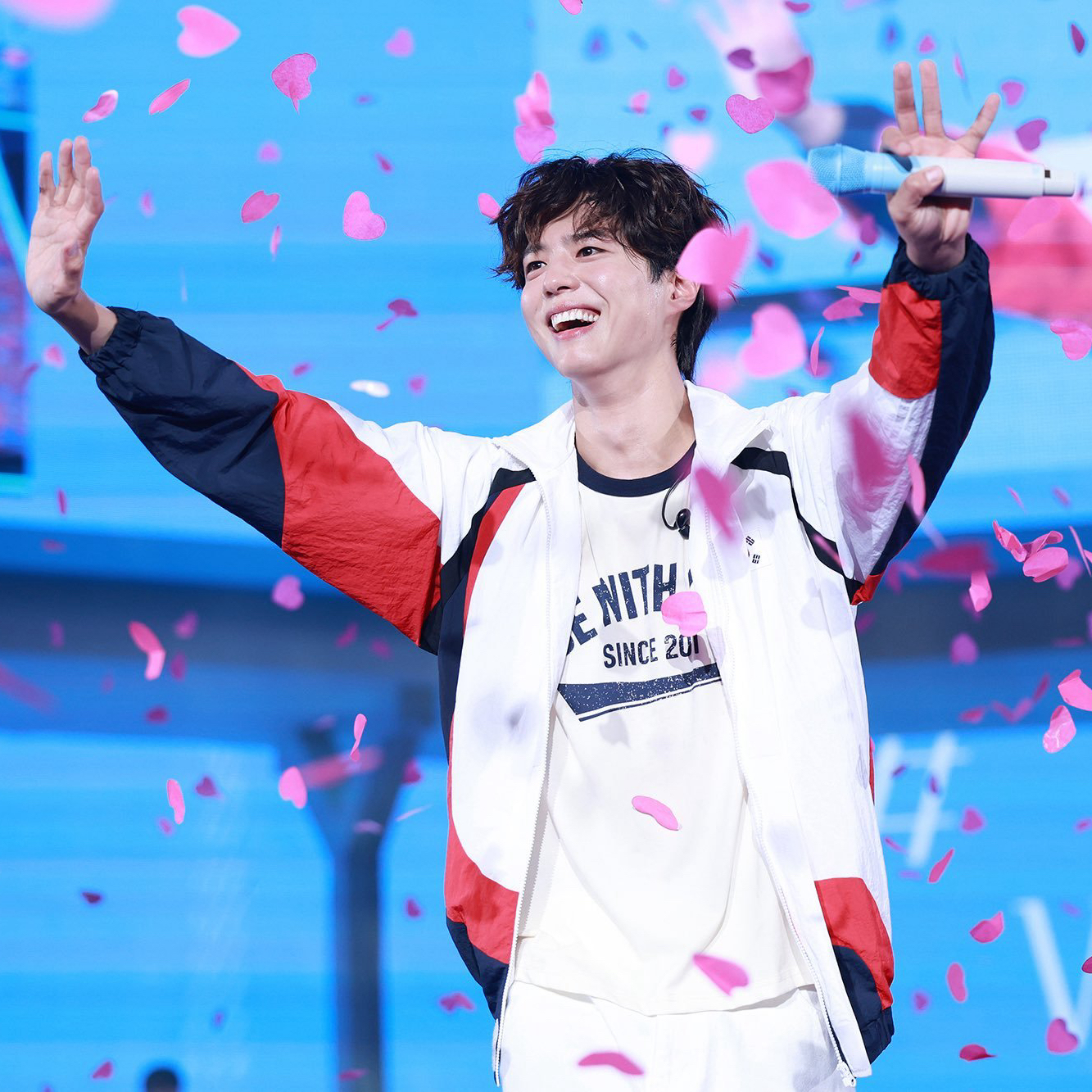 Recent activity shot of Park Bogum