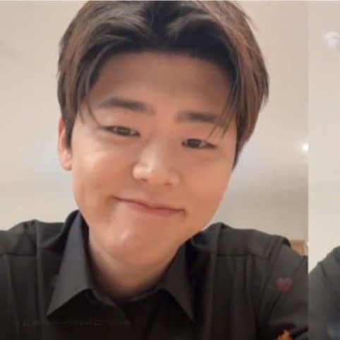 A moment captured by a fan of Park Jihyeon