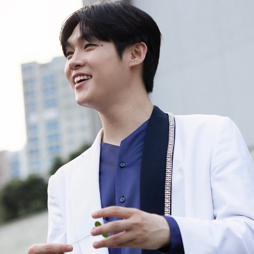 A moment captured by a fan of Choi Jaemyeong