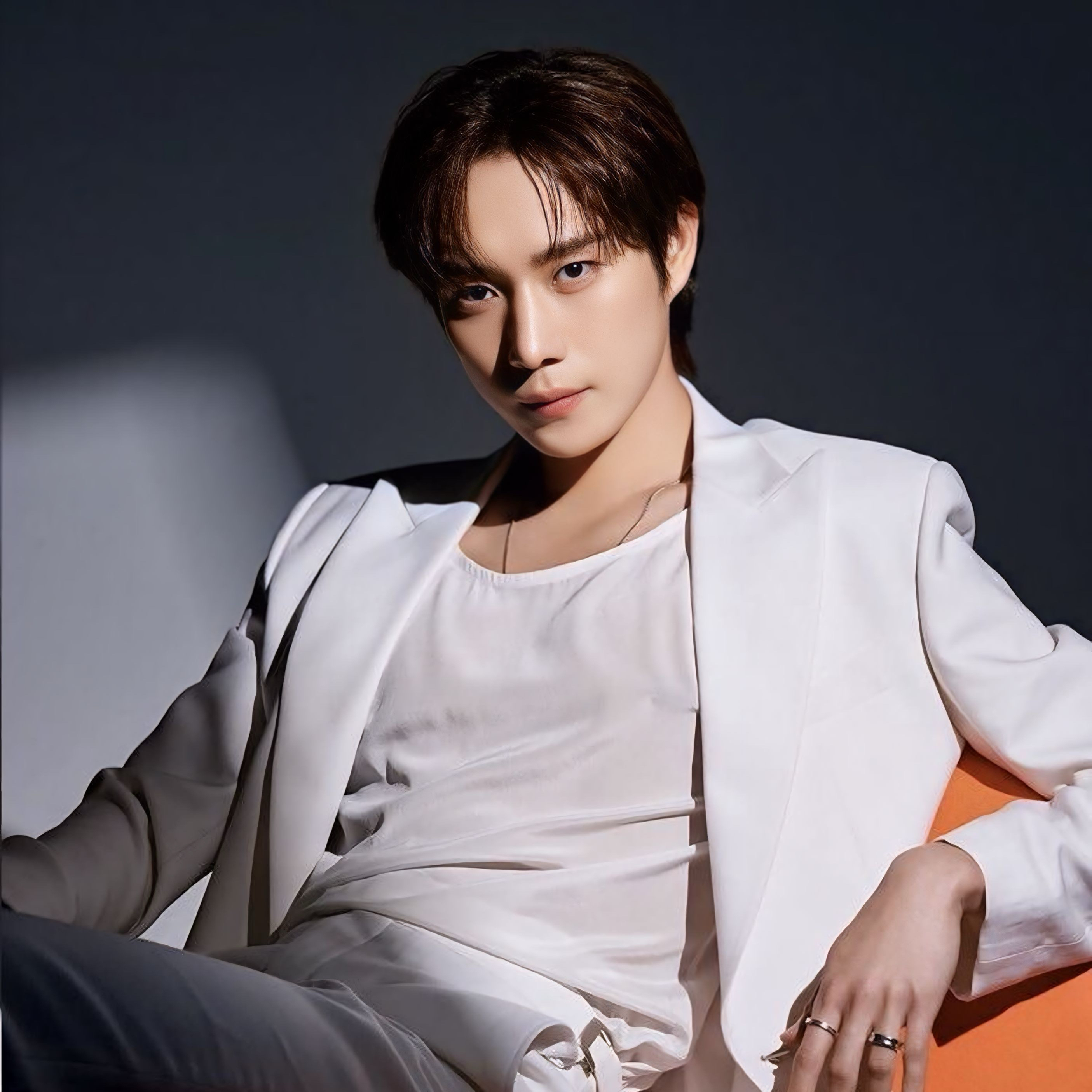 Behind-the-scenes cut of Kim Youngdae