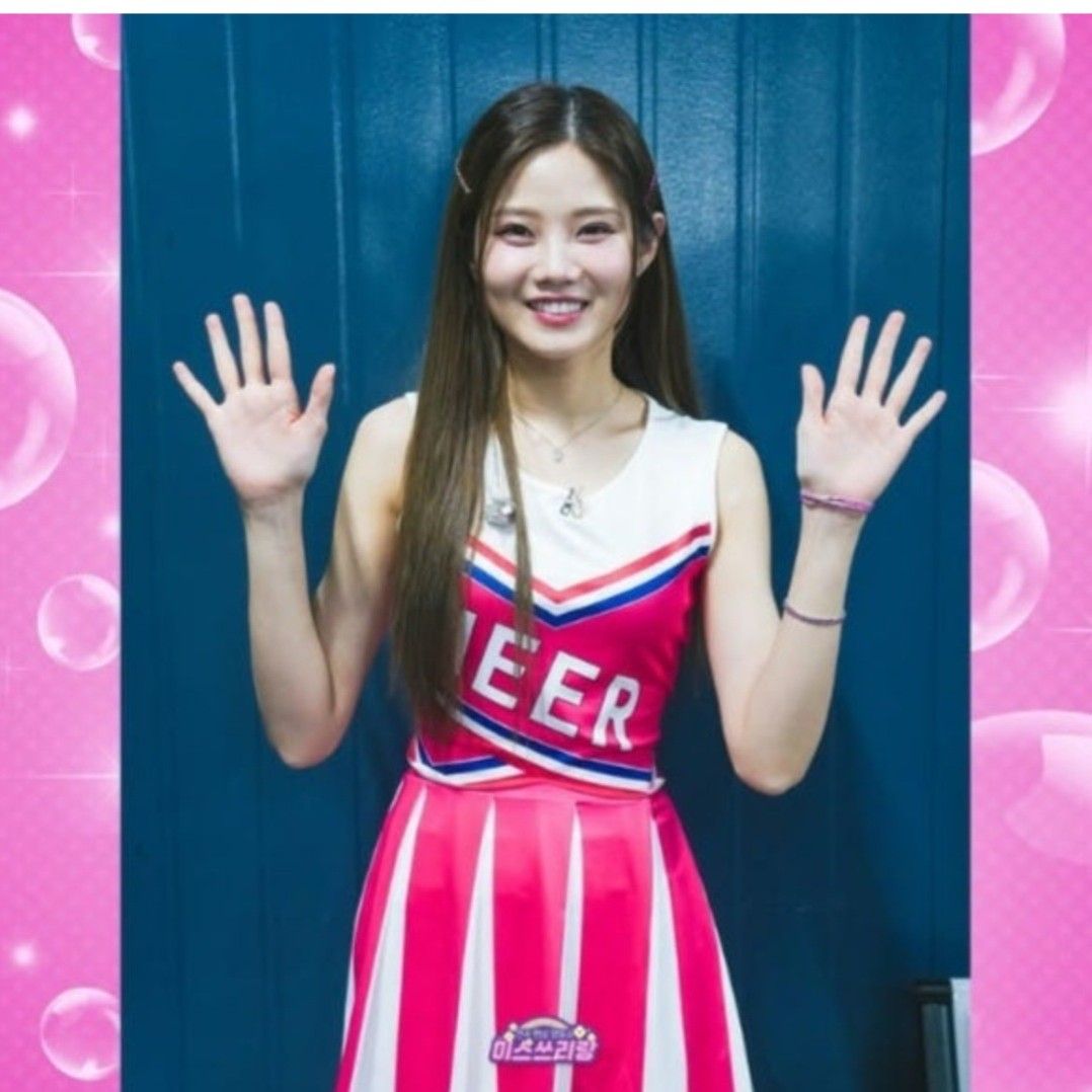 Behind-the-scenes cut of Bae Ahyeon