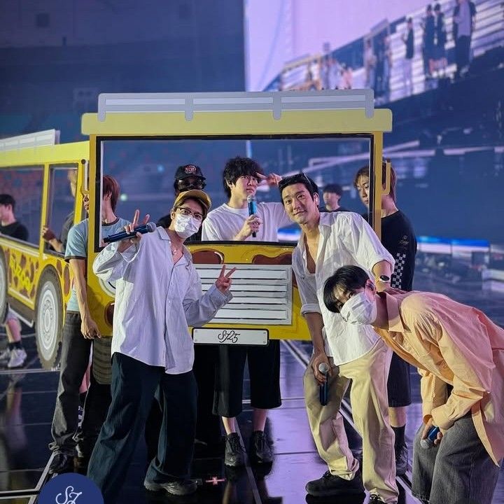 Behind-the-scenes cut of Choi Siwon