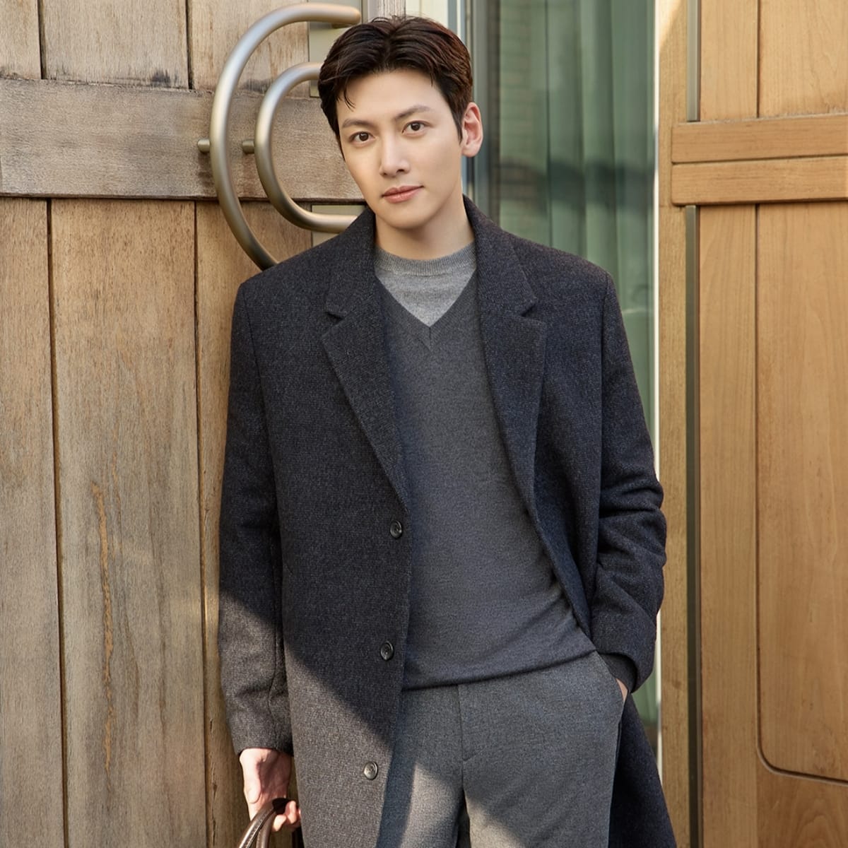 Behind-the-scenes cut of Ji Changwook