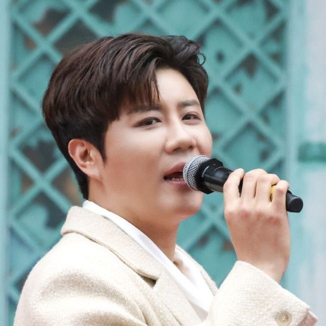 Behind-the-scenes cut of Jin Haesung