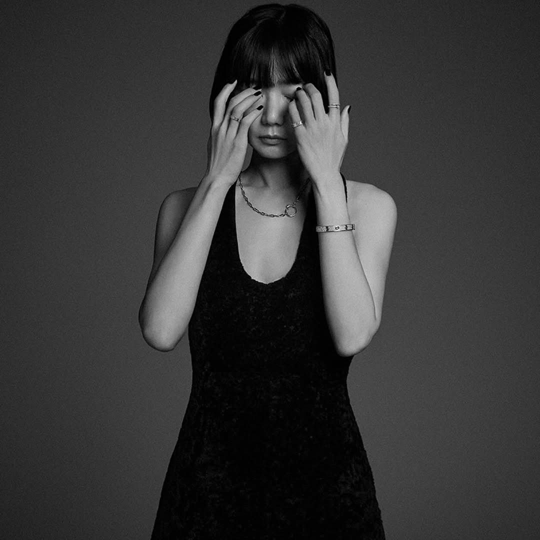 Behind-the-scenes cut of Bae Doona